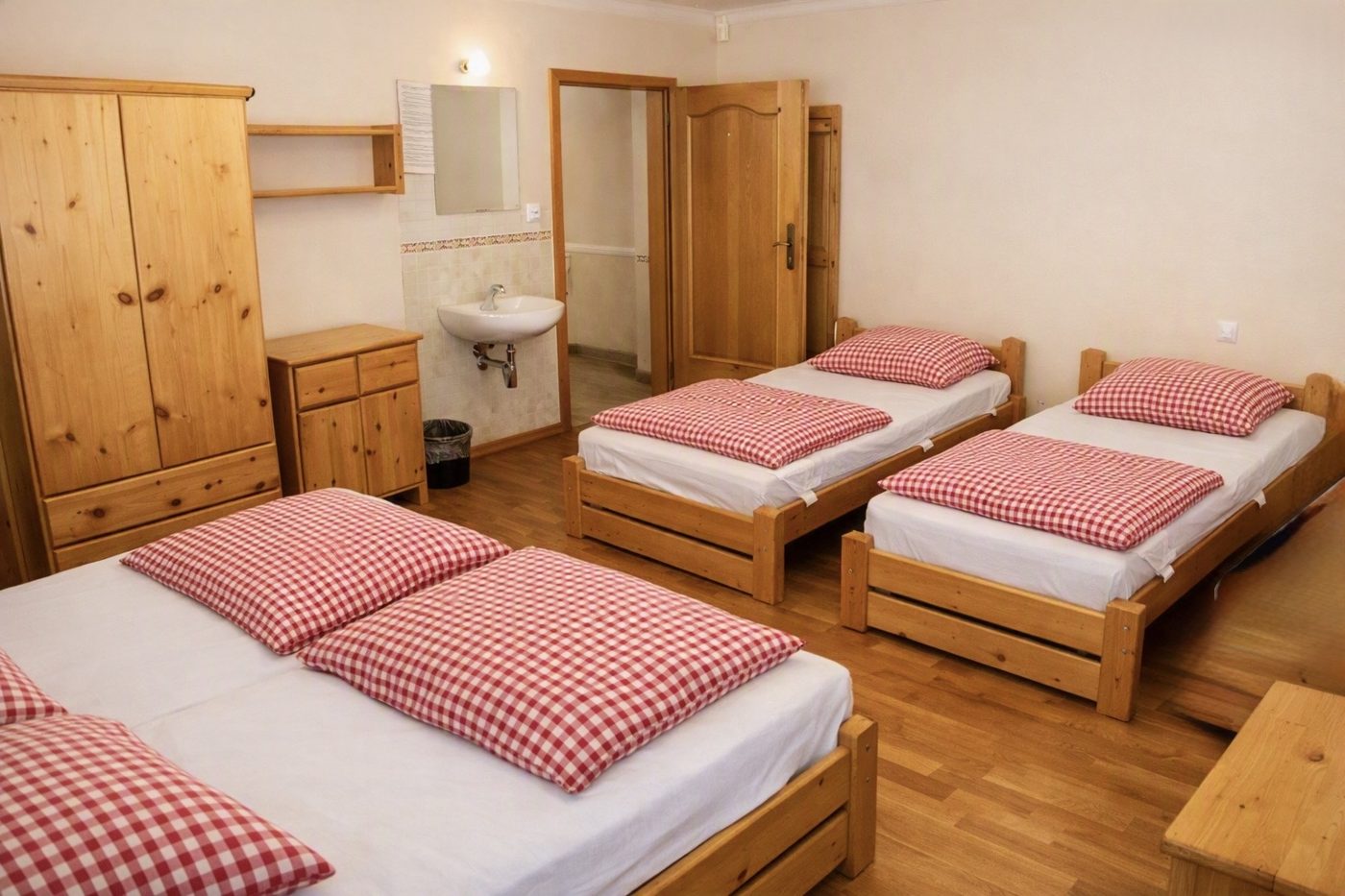 Pokoj 1 – čtyřlůžkový, přízemí